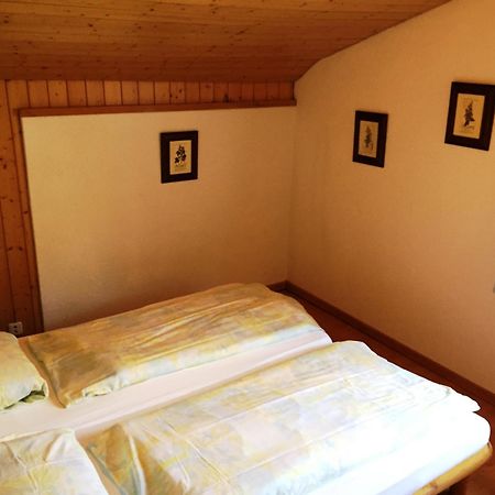 Alpen Chalet كاندرستغ الغرفة الصورة