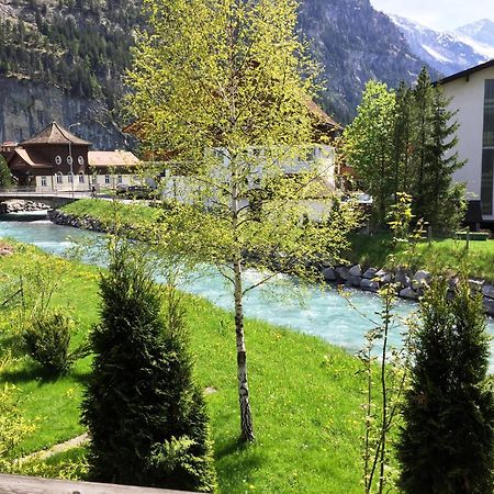 Alpen Chalet كاندرستغ الغرفة الصورة