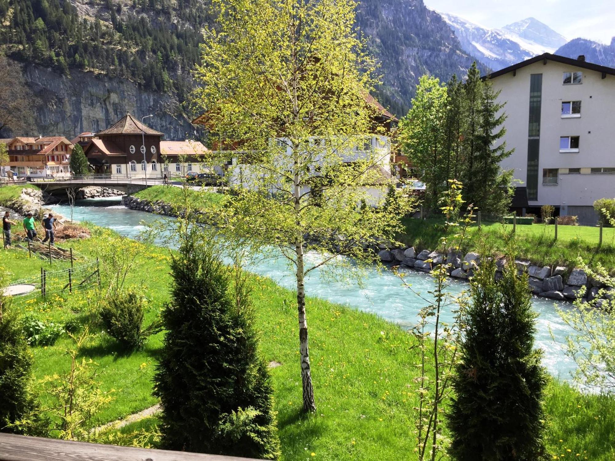 Alpen Chalet كاندرستغ الغرفة الصورة
